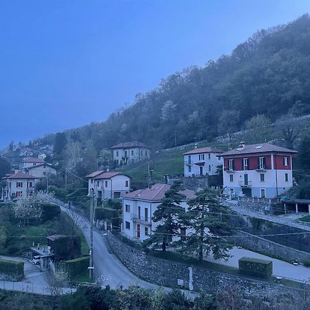 Laghi Di Como Appartamento Di Licinia E Mario Asso Eksteriør billede